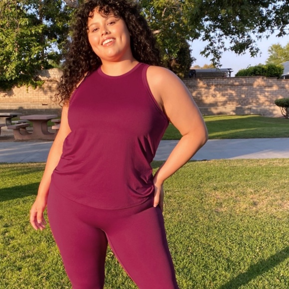 Fabletics Trinity Motion365® High-Waisted Legging - Picture 3 of 9